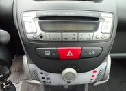 Peugeot 107 Hatchback 998,0 50 kw