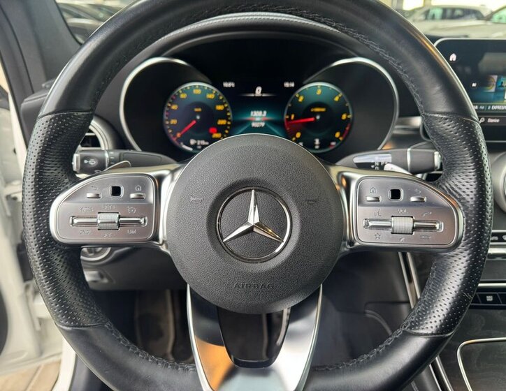 Mercedes-Benz GLC SUV 2,0 l 143 kw