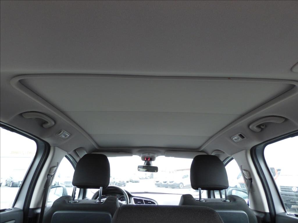 Peugeot 5008 MPV 1,6 l 88 kw