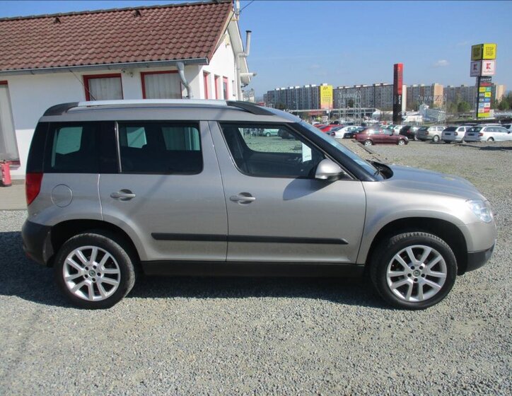 Škoda Yeti SUV / Terénní 1,2 l 77 kw