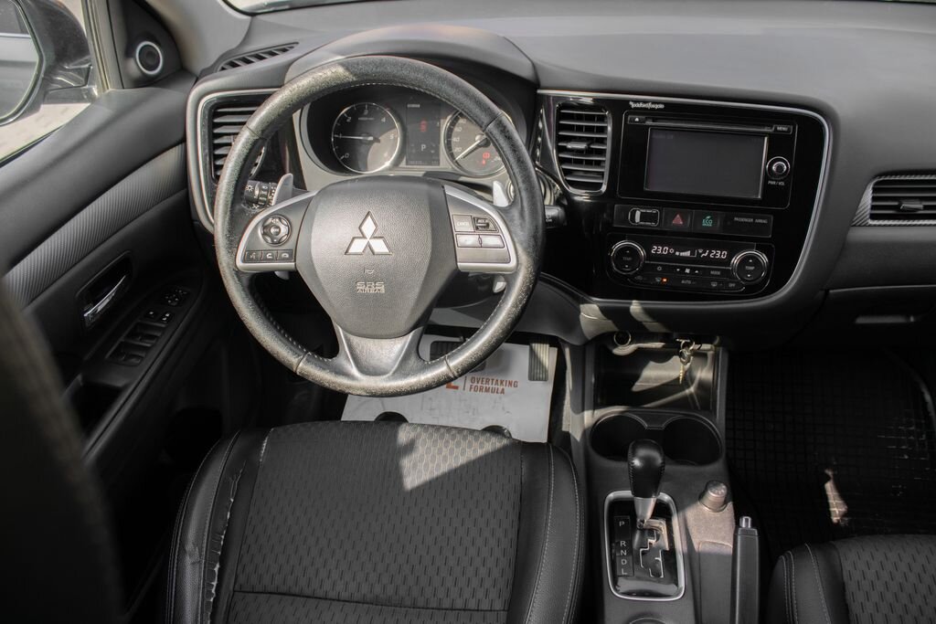 Mitsubishi Outlander SUV / Terénní 2,3 l 110 kw