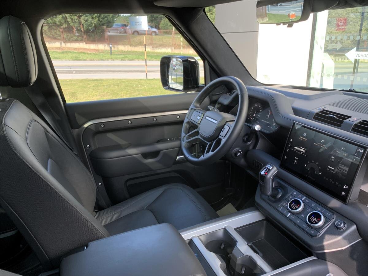 Land Rover Defender SUV 3,0 l 221 kw