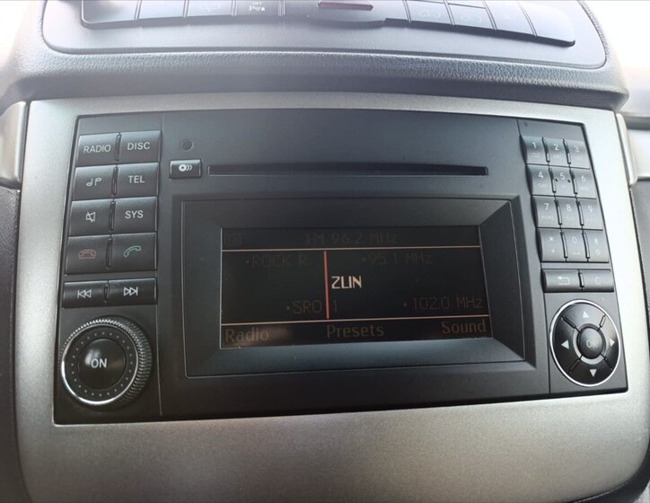 Mercedes-Benz Viano MPV 3,0 l 165 kw