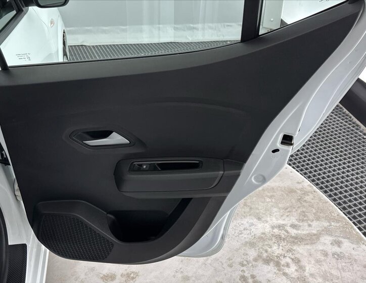 Dacia Sandero Hatchback 999,0 67 kw