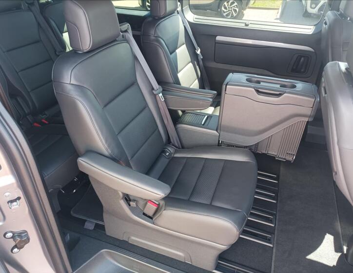 Toyota ProAce Verso 9