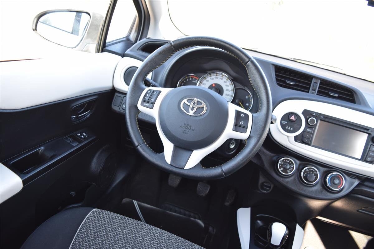 Toyota Yaris Hatchback 998,0 51 kw