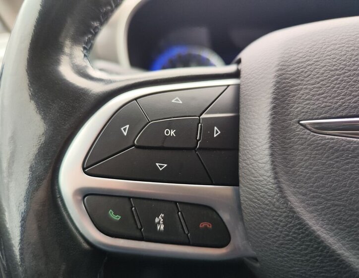 Chrysler Pacifica MPV 3,6 l 214 kw