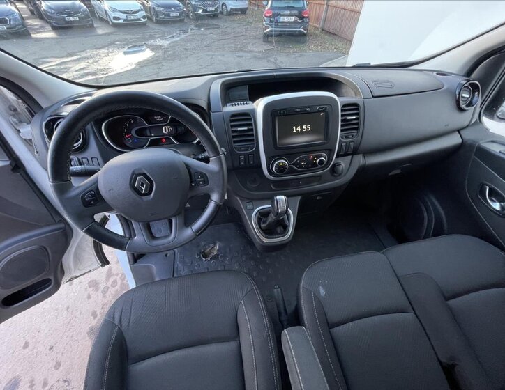 Renault Trafic 6
