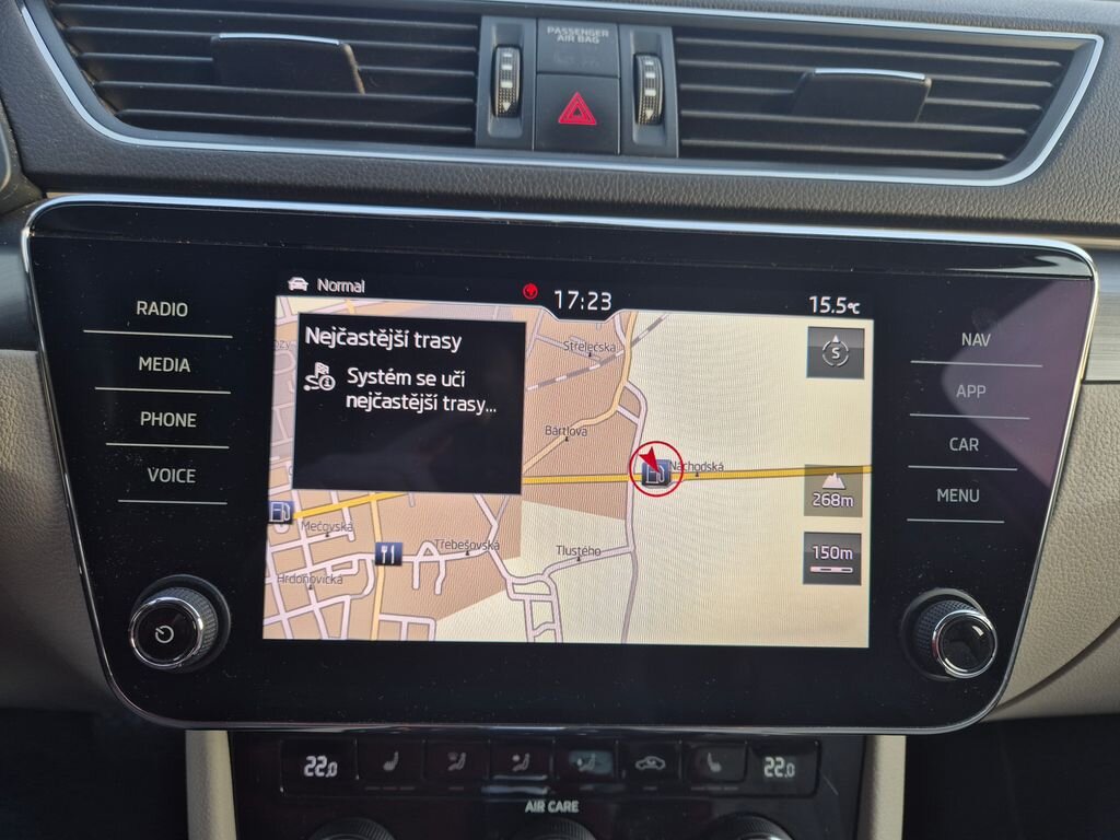 Škoda Superb Sedan / Limuzína 2,0 l 110 kw