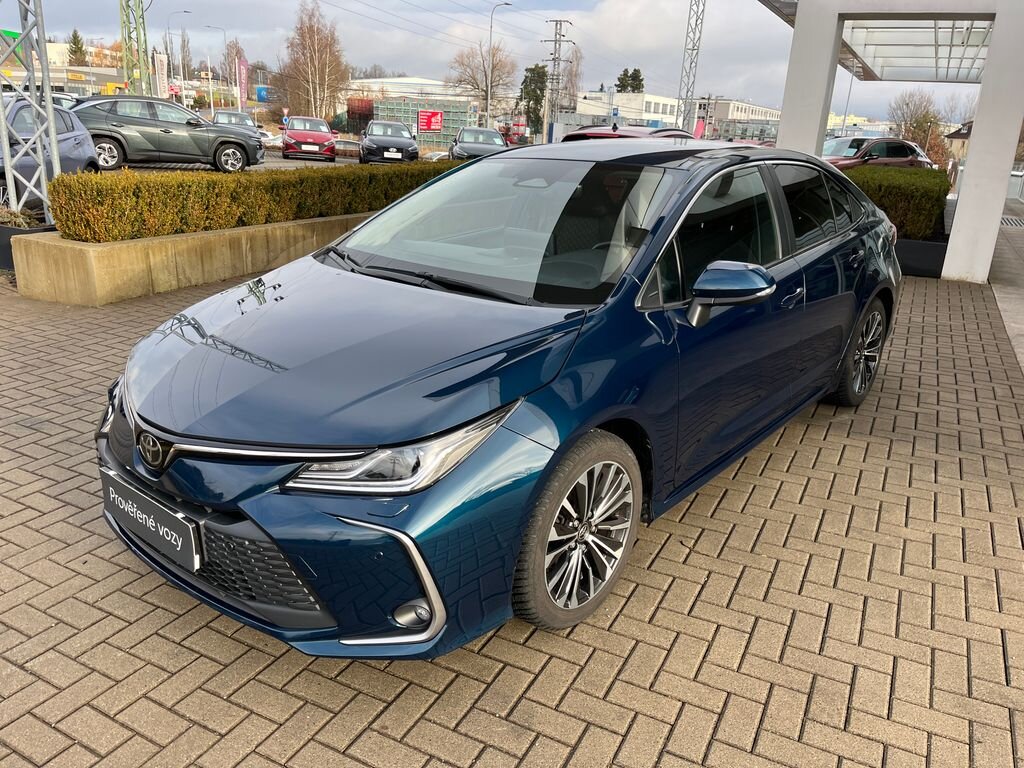Toyota Corolla Sedan 1,5 l 92 kw