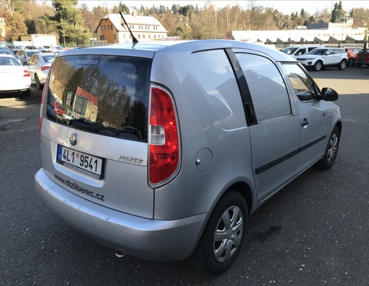 Škoda Praktik Skříň 1,2 l 63 kw