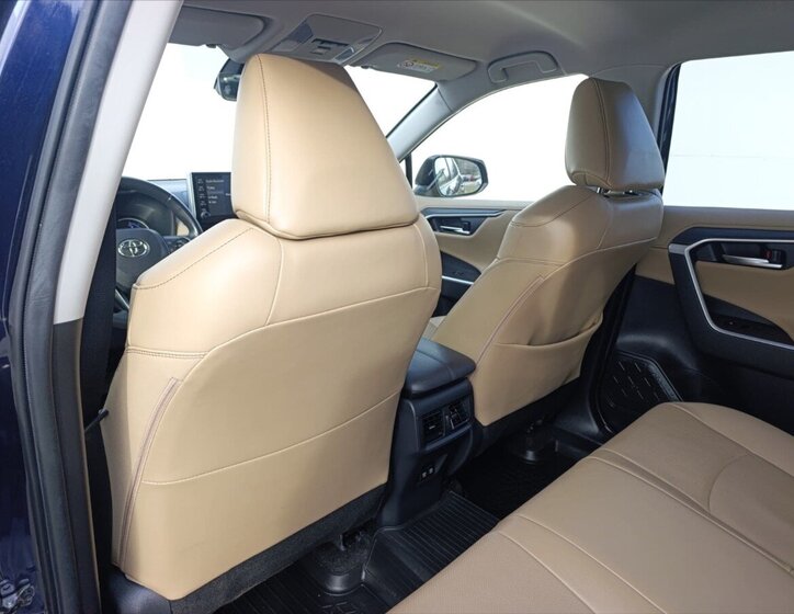 Toyota RAV4 SUV 2,5 l 131 kw