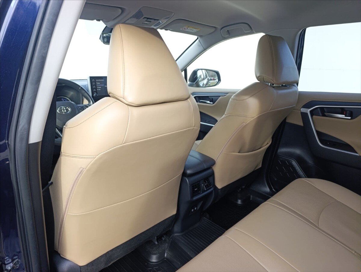 Toyota RAV4 SUV 2,5 l 131 kw