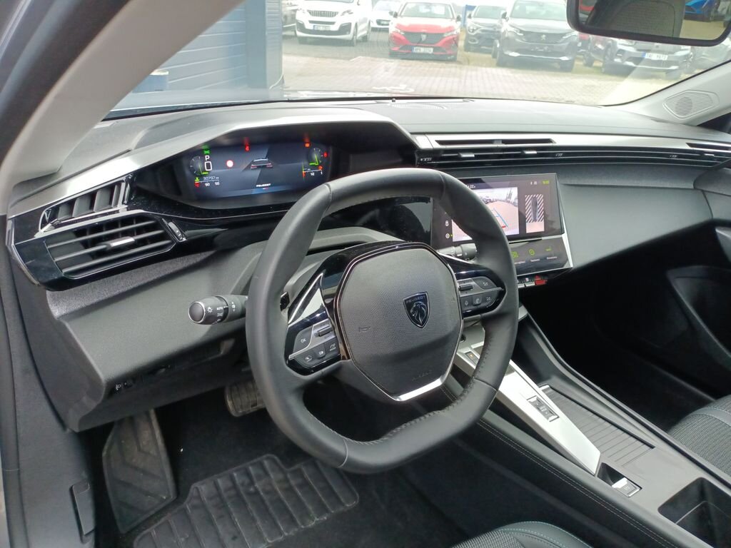 Peugeot 308 Kombi 1,2 l 96 kw