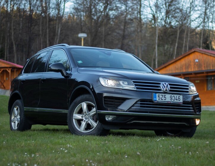 Volkswagen Touareg 1