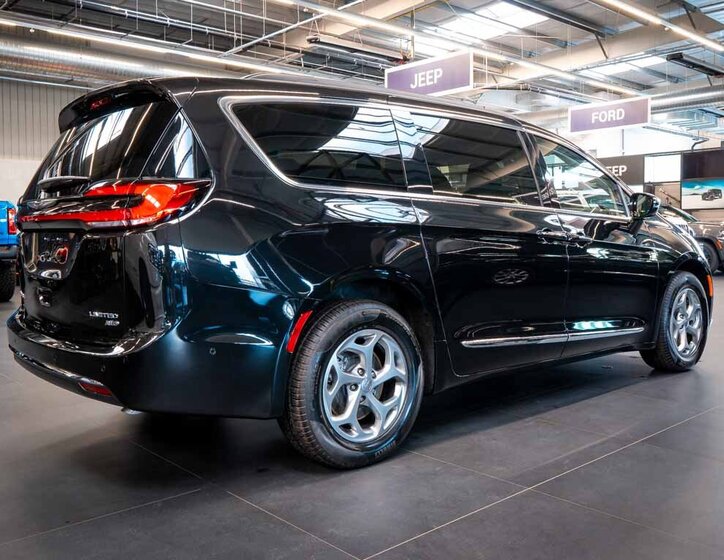 Chrysler Pacifica MPV 3,6 l 221 kw