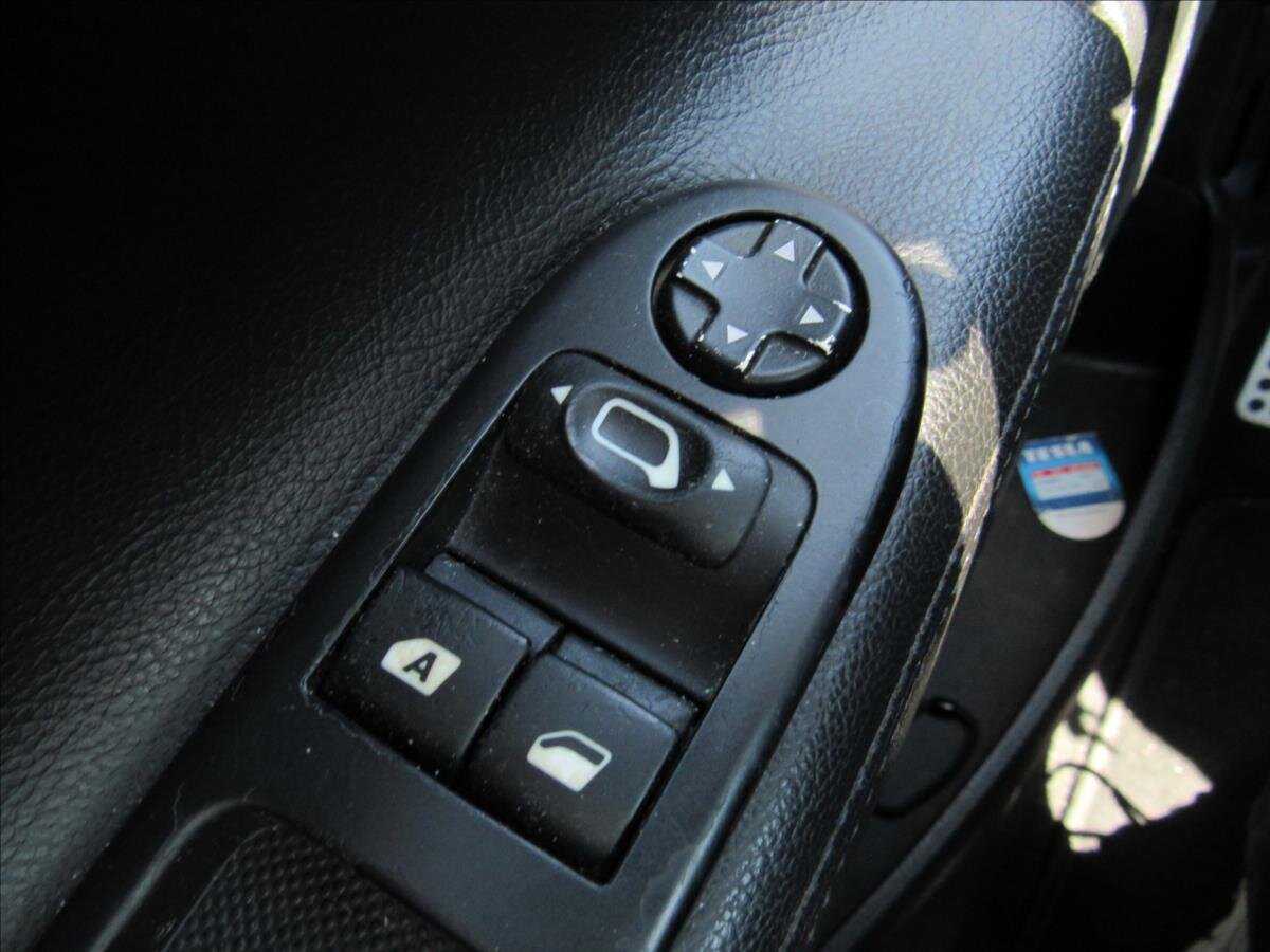 Peugeot 207 Kombi 1,6 l 88 kw