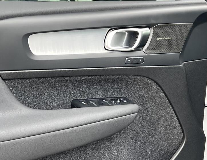 Volvo XC40 7