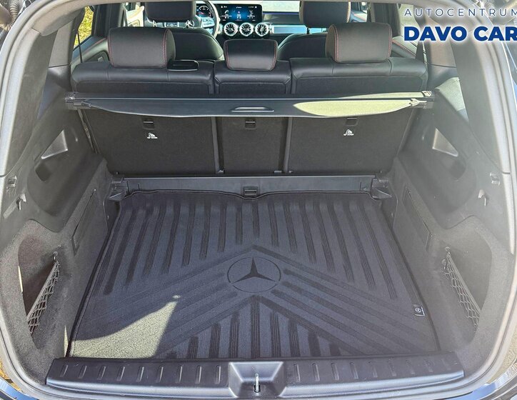 Mercedes-Benz GLB SUV / Terénní 2,0 l 110 kw