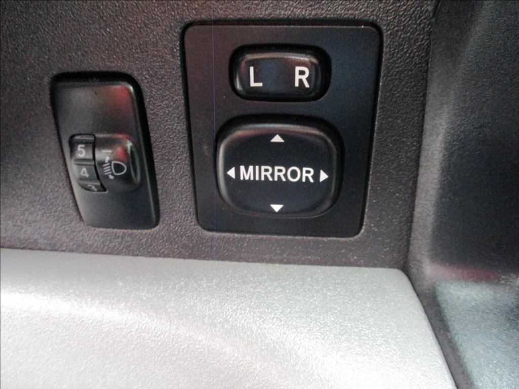 Subaru Justy Hatchback 998,0 51 kw