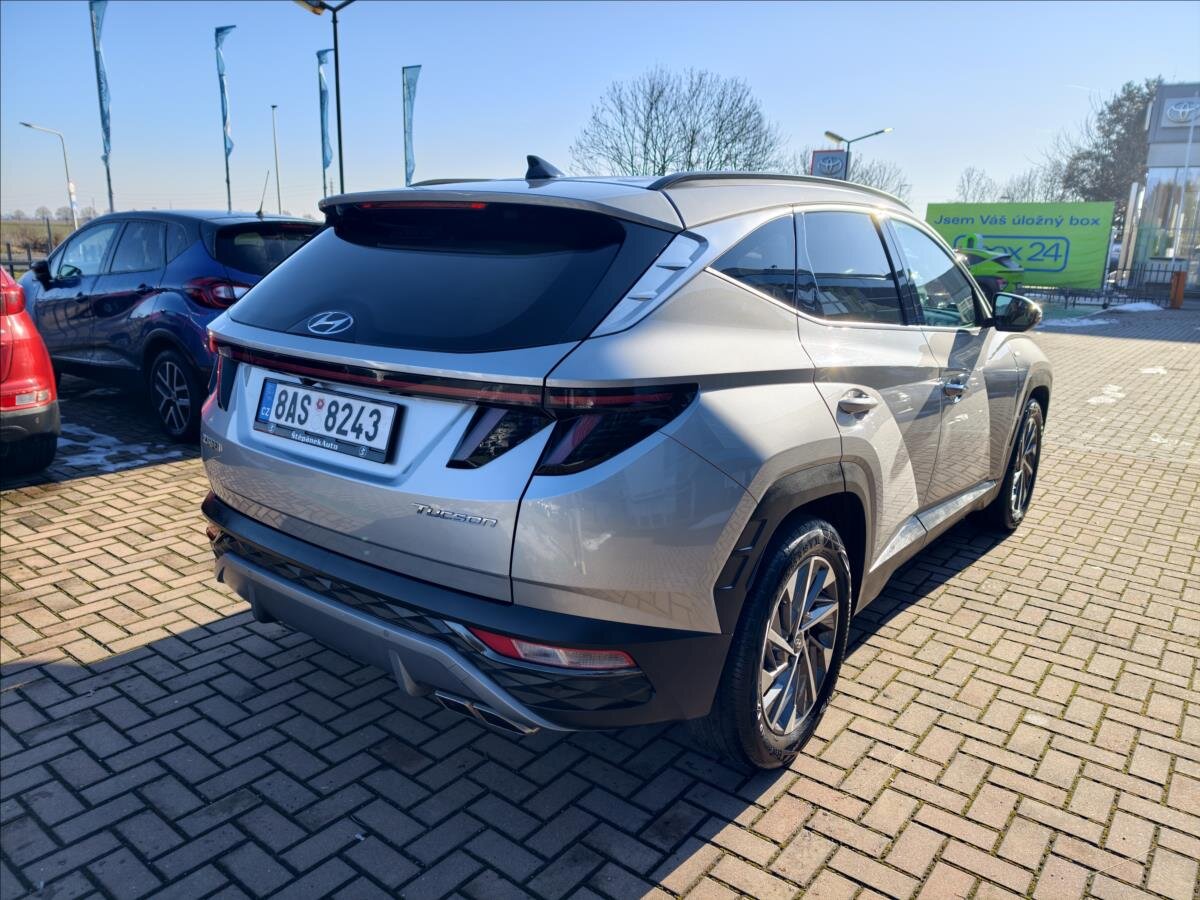 Hyundai Tucson SUV 1,6 l 110 kw