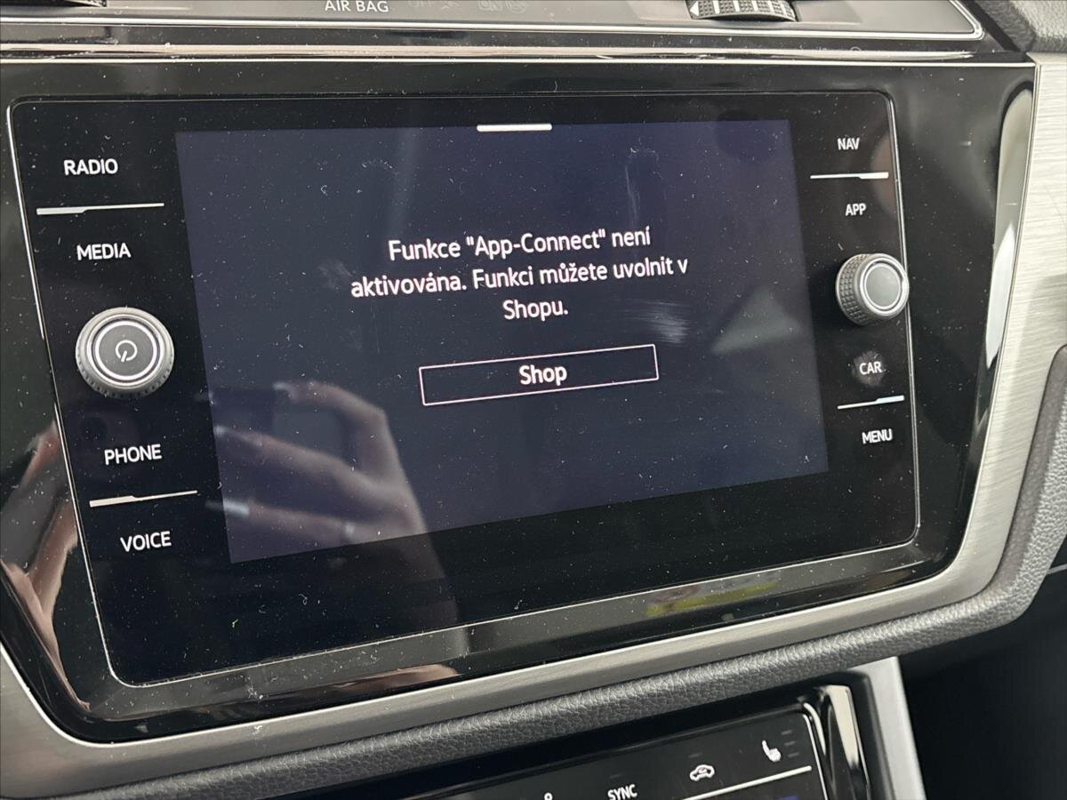 Volkswagen Touran MPV 1,5 l 110 kw