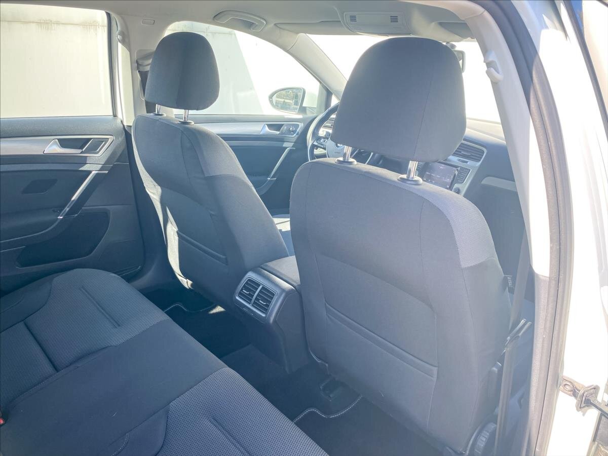 Volkswagen Golf Hatchback 1,4 l 81 kw