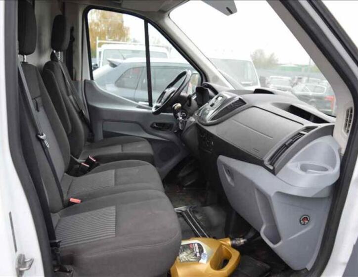 Ford Transit 17