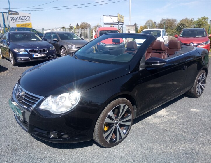 Volkswagen EOS 1