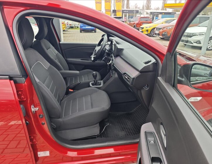 Dacia Sandero Hatchback 999,0 67 kw