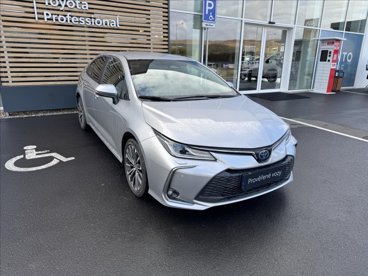 Toyota Corolla Sedan 1,8 l 72 kw