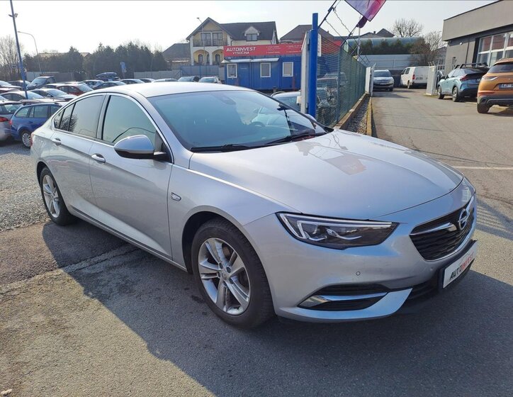 Opel Insignia Liftback 2,0 l 125 kw