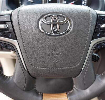 Toyota Land Cruiser 28