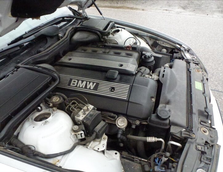 BMW Řada 5 Kombi 2,2 l 125 kw