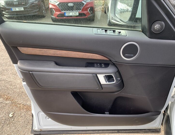 Land Rover Discovery SUV / Terénní 3,0 l 190 kw