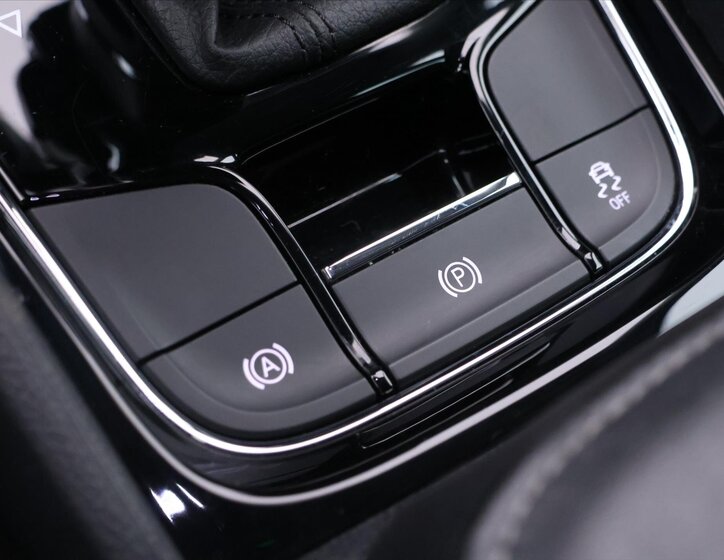 Škoda Karoq SUV / Terénní 2,0 l 85 kw