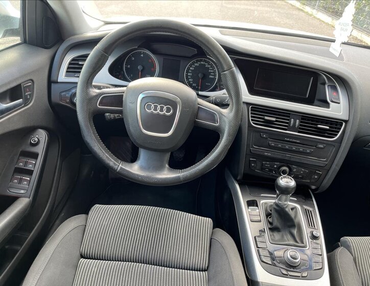 Audi A4 14