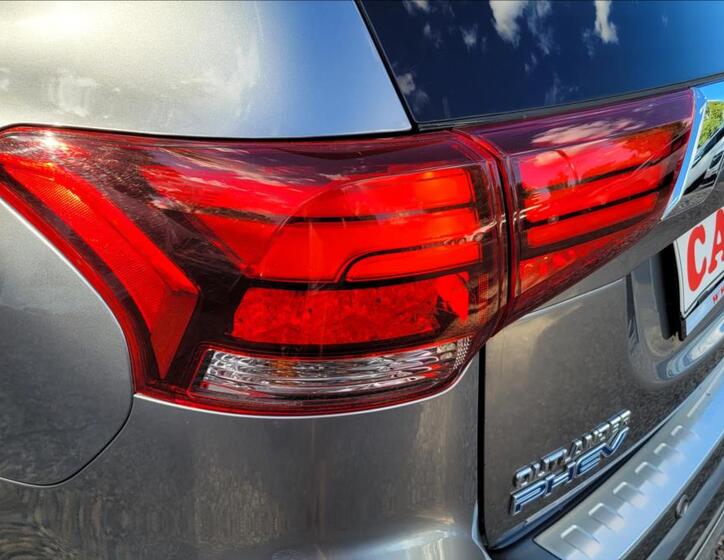 Mitsubishi Outlander 43