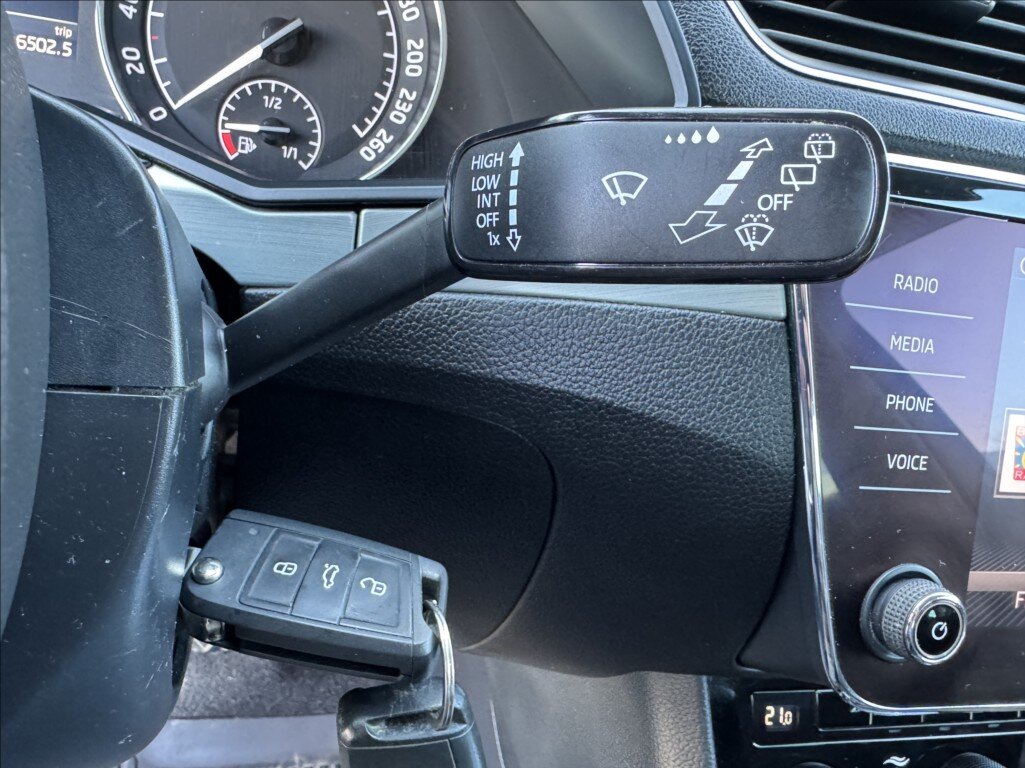 Škoda Superb Sedan / Limuzína 2,0 l 140 kw