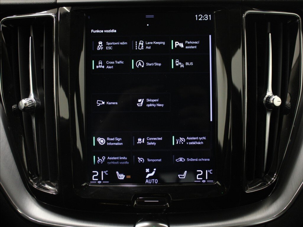 Volvo XC60 SUV / Terénní 2,0 l 184 kw