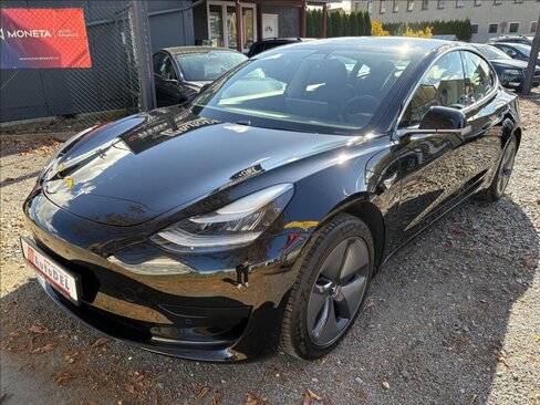 Tesla Model 3 Sedan 0,0 239 kw
