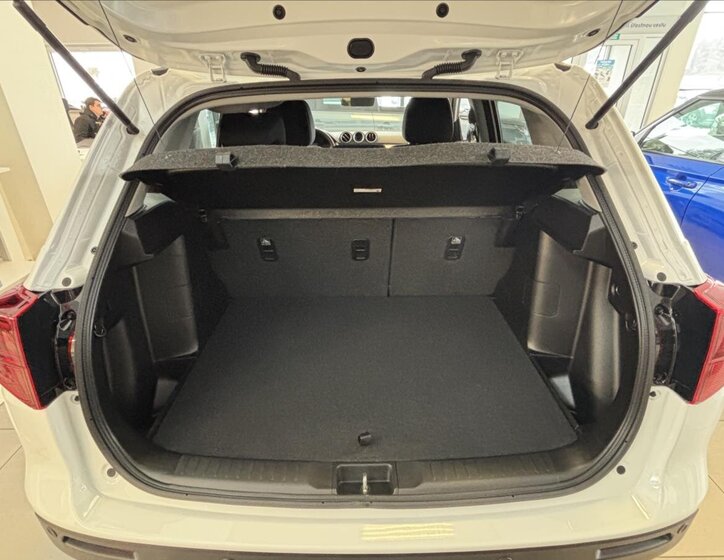 Suzuki Vitara SUV / Terénní 1,4 l 81 kw