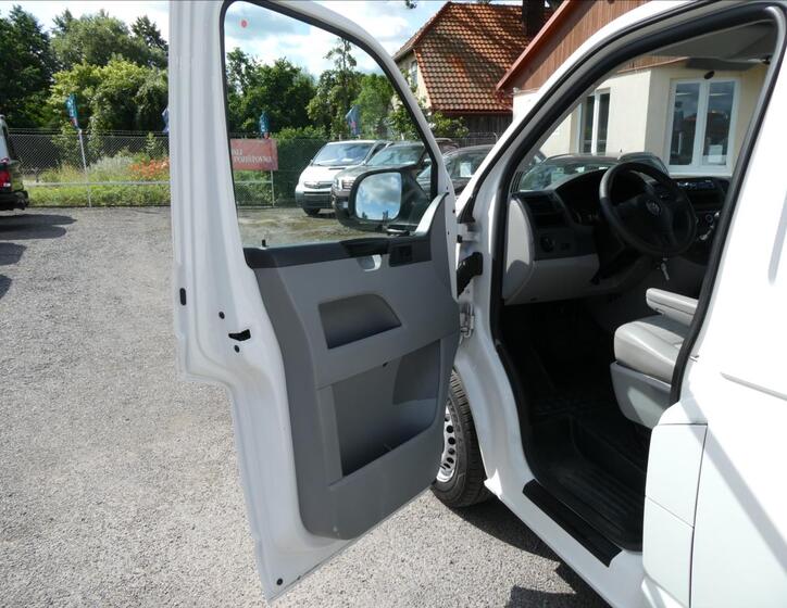Volkswagen Transporter 18