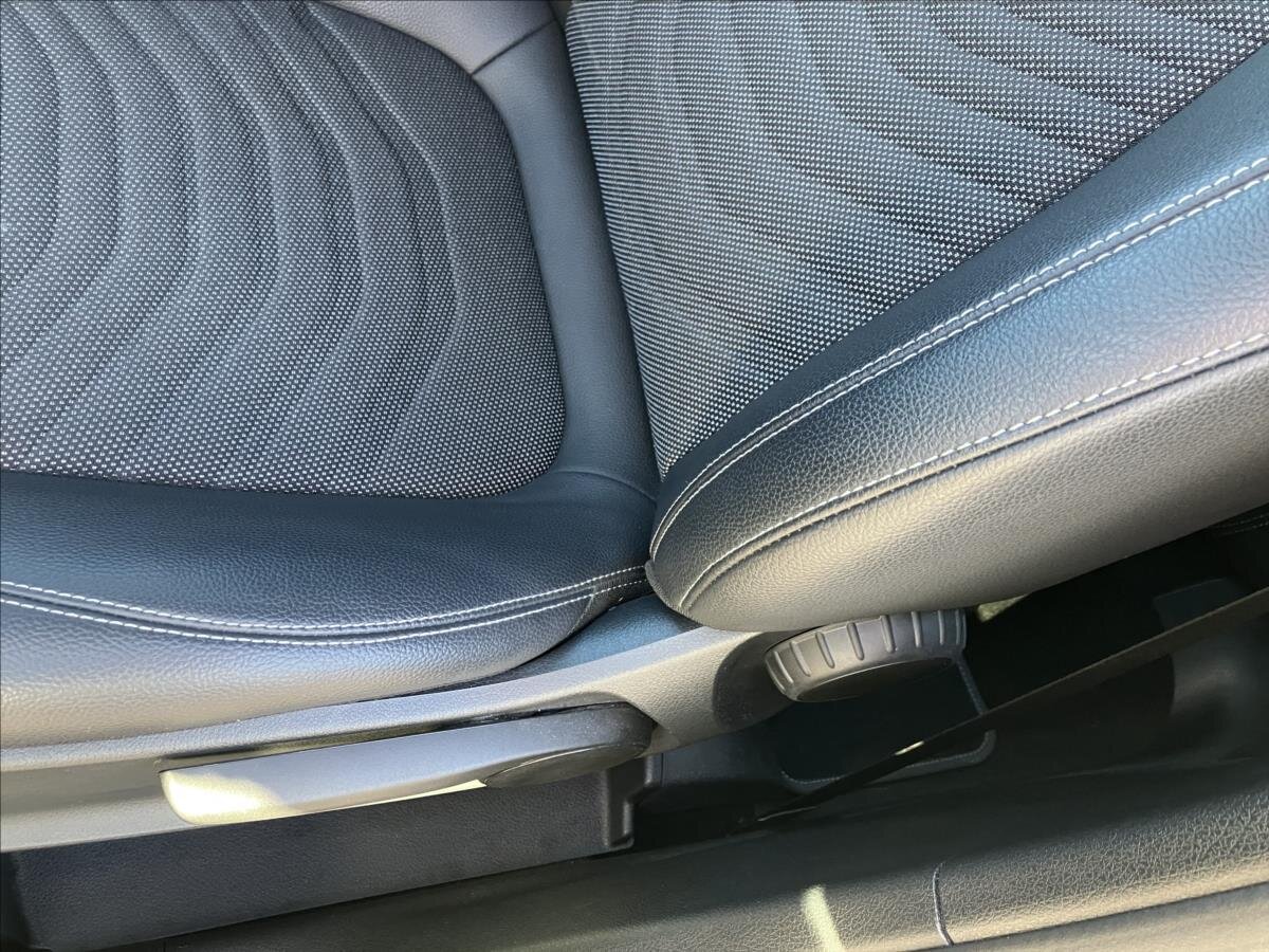 Mercedes-Benz Třídy B Hatchback 1,3 l 100 kw