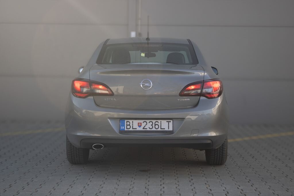 Opel Astra Sedan / Limuzína 1,4 l 103 kw