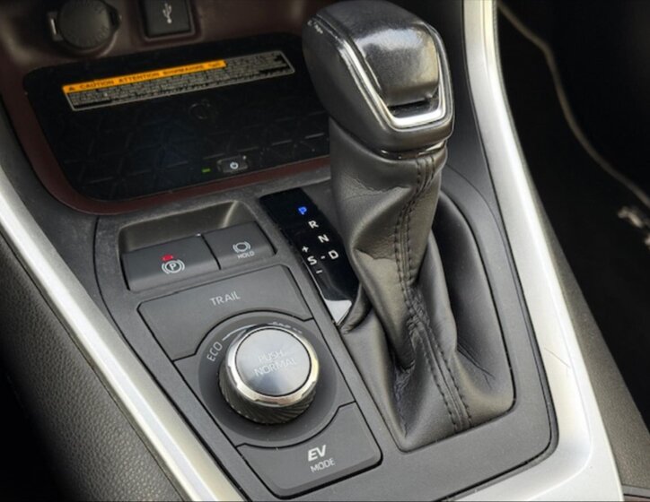 Toyota RAV4 SUV 2,5 l 131 kw