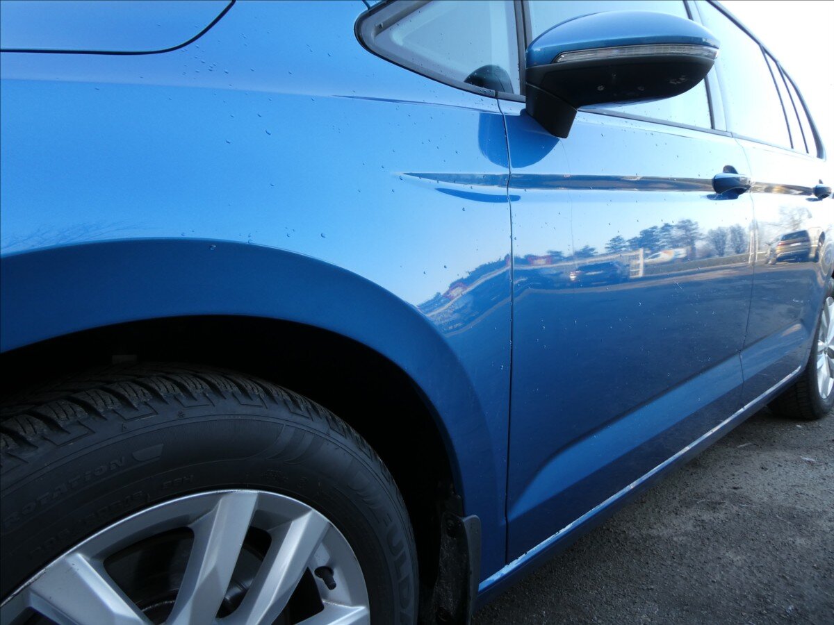 Volkswagen Touran MPV 1,2 l 81 kw