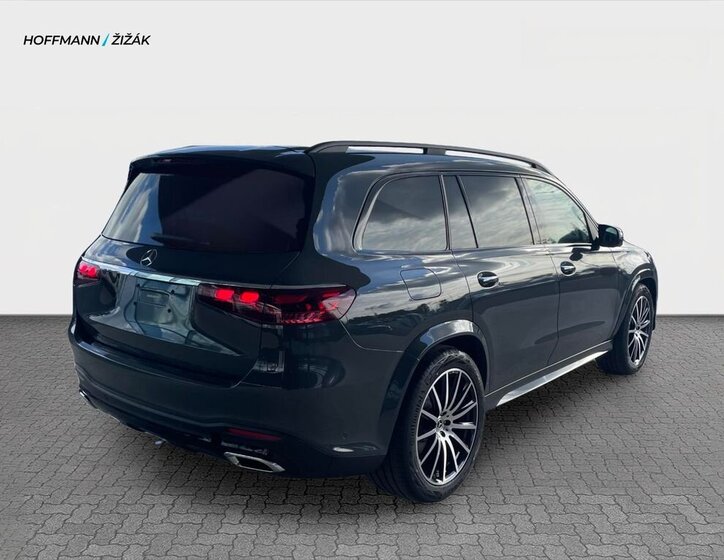 Mercedes-Benz Ostatní 6