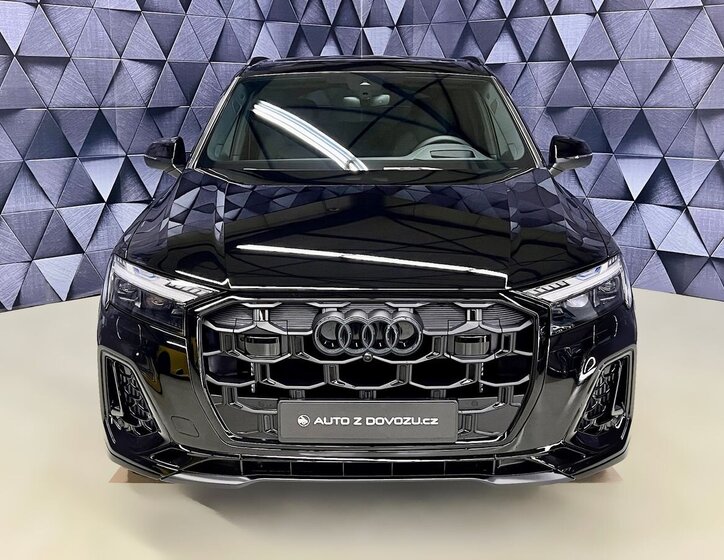 Audi SQ7 SUV / Terénní 4,0 l 373 kw
