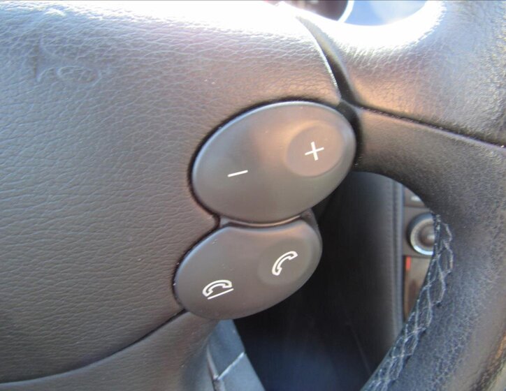 Mercedes-Benz CLS Sedan / Limuzína 3,0 l 165 kw